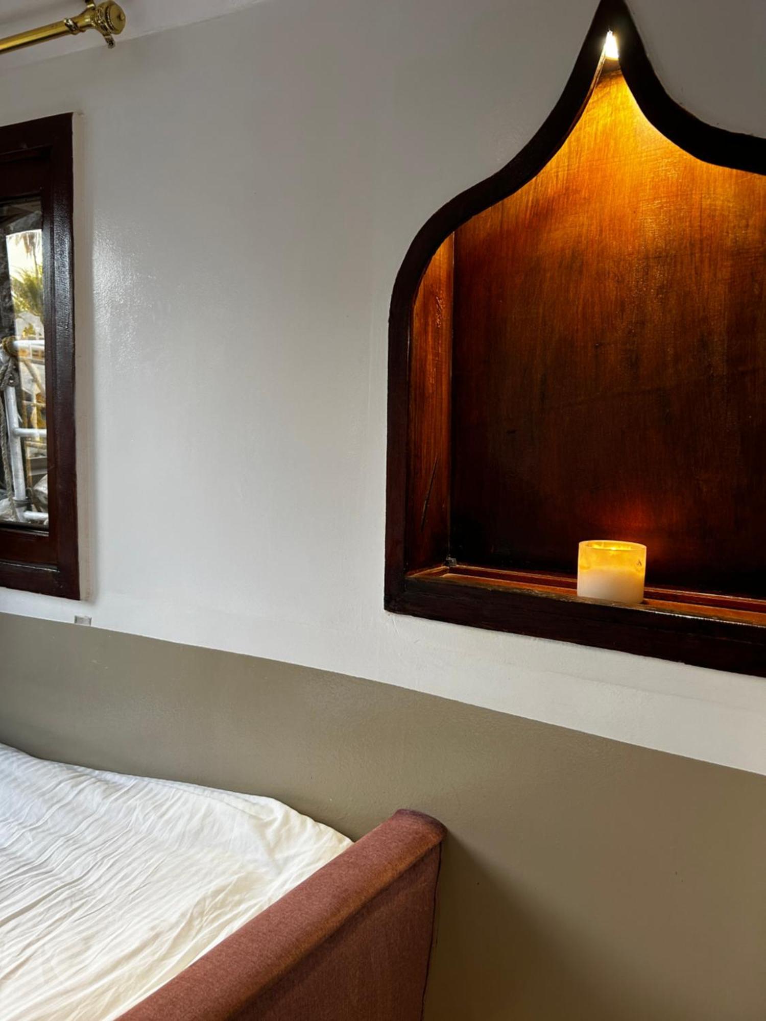 Houseboat Hotel And Nile Cruises Zainoba Asvan Dış mekan fotoğraf